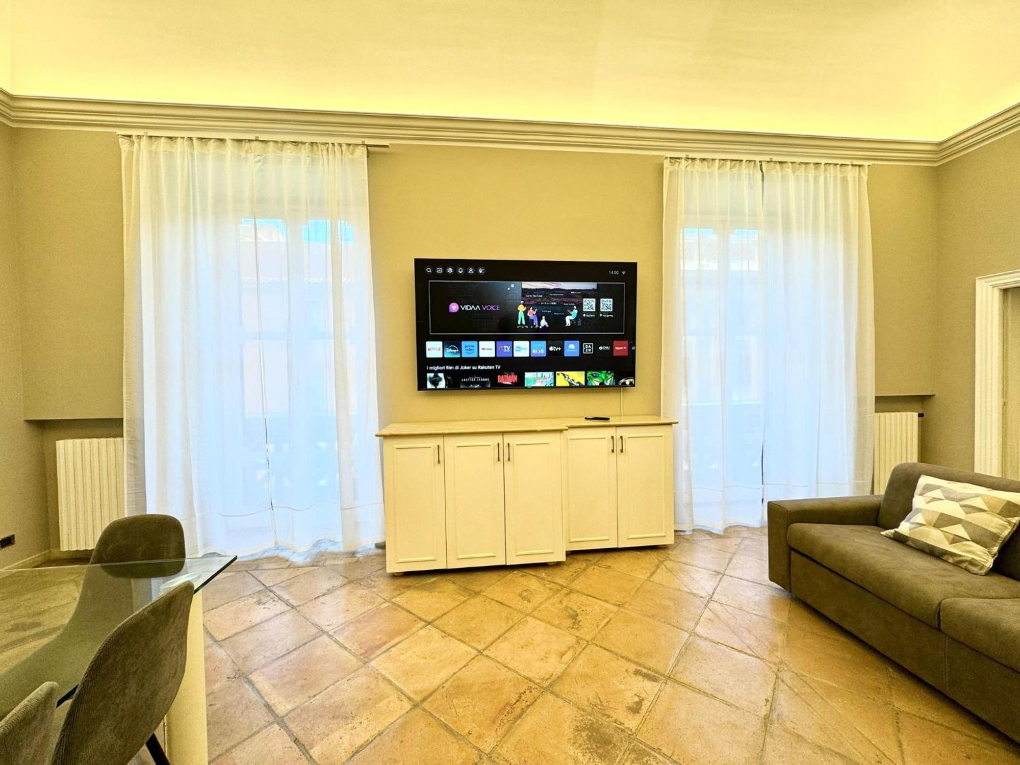 Lux Apartment Cavour Rzym Zewnętrze zdjęcie